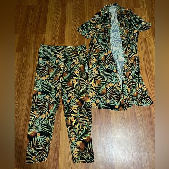 2piece set - Picture 1 of 7